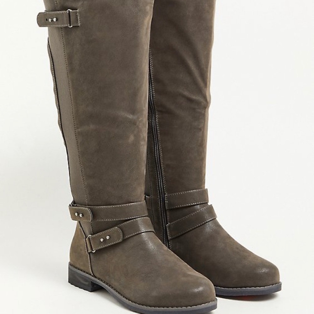 Torrid strappy knee boot - gray faux oil suede size 10.5